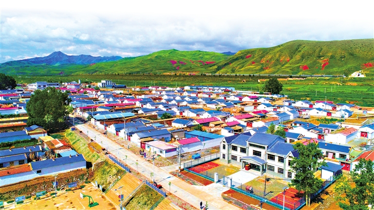 積極引導產業(yè)創(chuàng)新 實現(xiàn)“造血式”脫貧